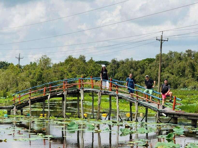 From Ho Chi Minh City: Tan Lap Floating Village Eco Day Tour - What the Long Road Means for Your Day