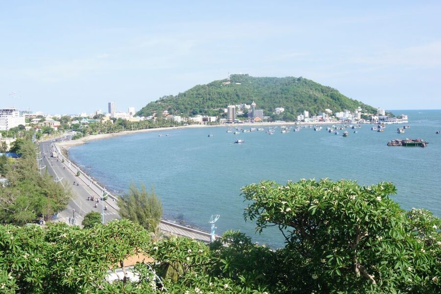 From Ho Chi Minh city: Vung Tau Beach Private Day Tour - Beach time beside Vung Tau’s long shore