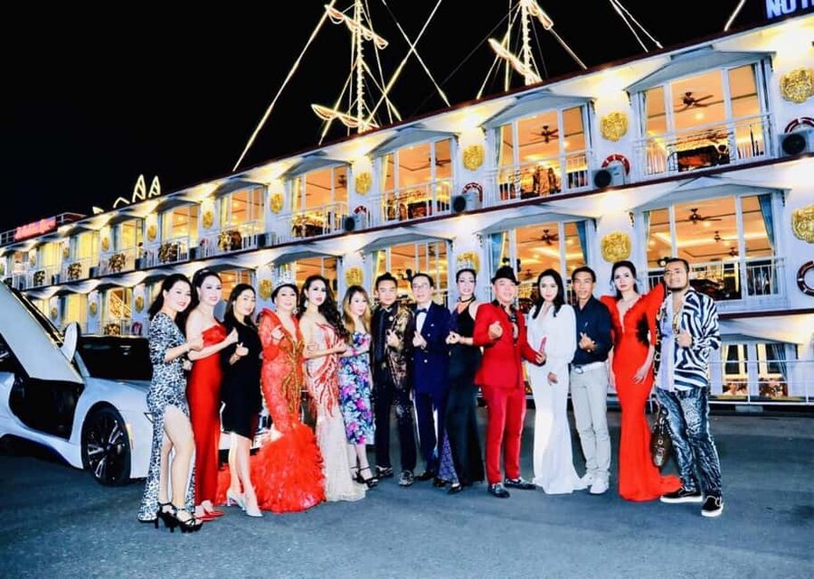 From Ho Chi Minh: Private Dinner Cruise on Saigon River Tour - Should you book this river dinner?