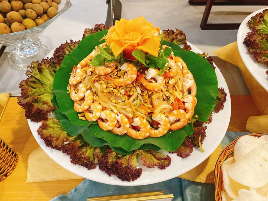 From Ho Chi Minh: Private Table Dinner on cruise Saigon - What the four-hour flow may feel like