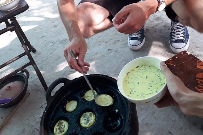 FULL Day - CAI RANG FLOATING MARKET, COOKING CLASS AND EXPLORE THE COUNTRYSIDE - Shopping for lunch at a traditional market