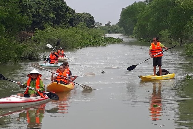 Full Day Experience Mekong River Life By Kayak & Boat. - A wet market and another look at the river