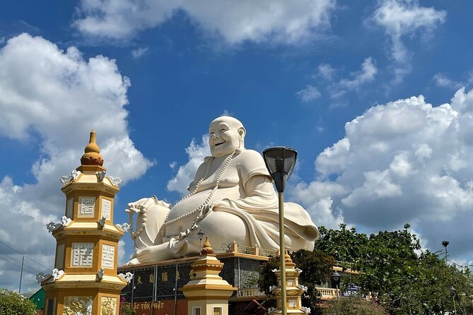 Full-Day Tour in Mekong Delta with Pick Up in Central District 1 - My Tho and the Tien River by motorboat