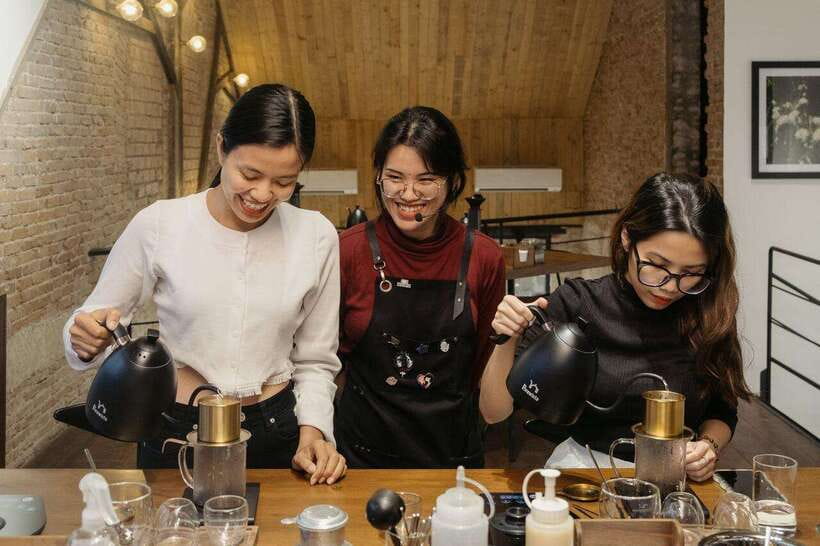 Hands-on Discovery of Vietnamese Coffee & Culture - Films that connect coffee with Vietnamese life