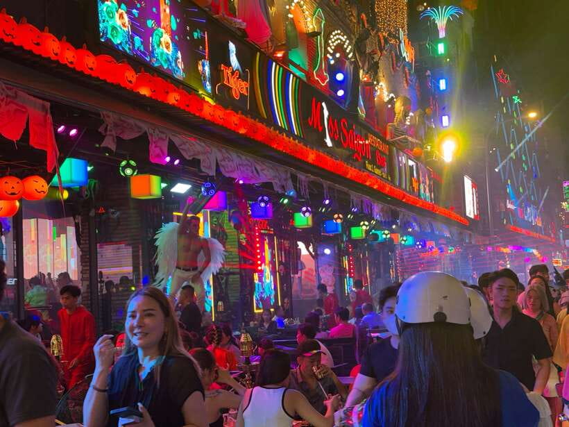 Hanoi Water Puppet Show Tour With Hop On Hop Off Bus - A quick city tour with a cultural finish