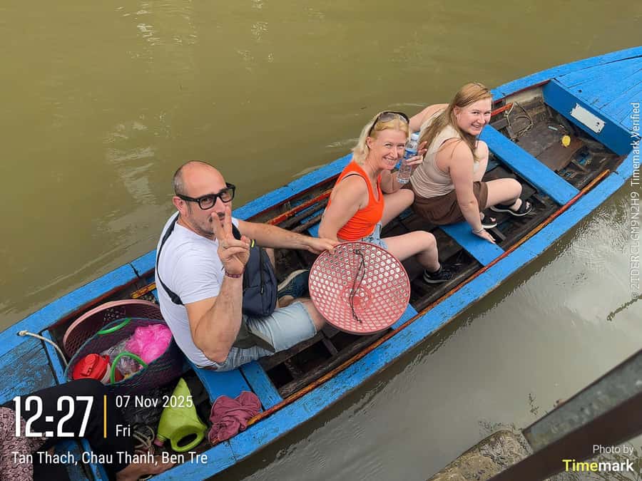 HCM: Authentic Mekong Delta - Boat, TukTuk, Khot Cake Making - Vinh Trang Pagoda and the first look at the delta