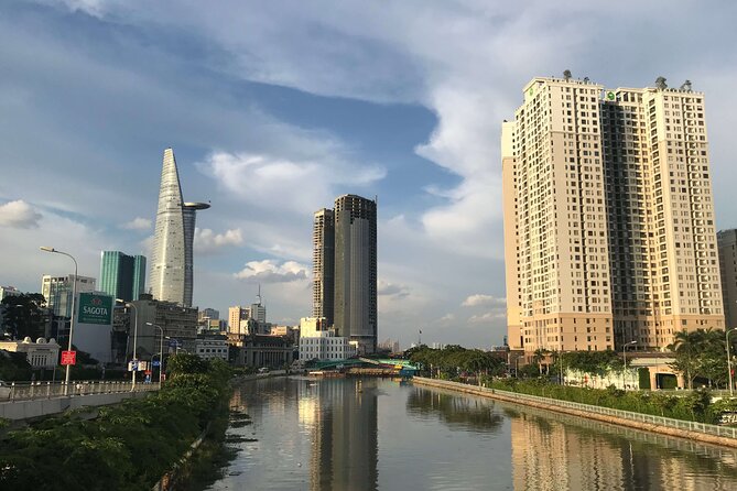 HCM city Chinatown Landscape, Beliefs & ghost tour by scooter - Food, drinks, and the value of the full-service option