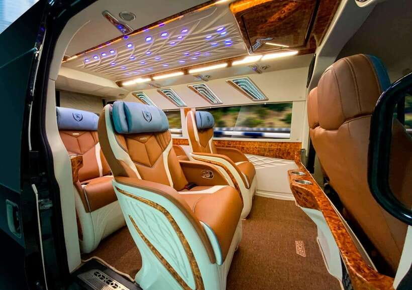HCM: Cu Chi Tunnels, Cao Dai Temple, Black Virgin Mountain - Seeing the Cao Dai Temple and its noon prayer