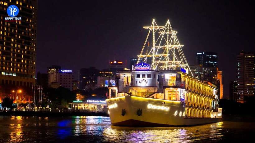 HCM: Saigon River Dinner Cruise - Car or scooter: two different starts to the same dinner