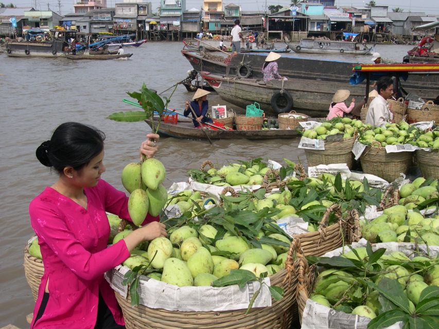 HCMC: Cai Rang Floating Market & Mekong Delta Private Tour - The long road from Ho Chi Minh City to Can Tho