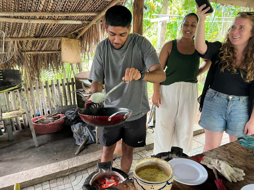 HCMC: Mekong Delta 2-Days My Tho–Ben Tre & Cai Rang Market - The transfer to Can Tho and the evening question
