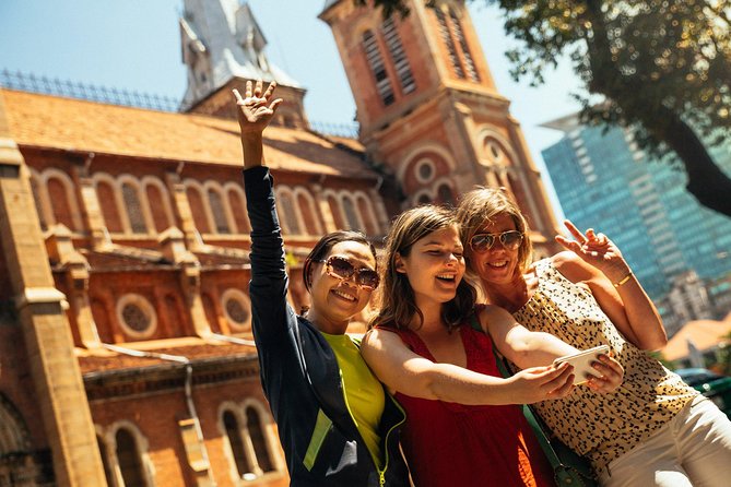 Highlights & Hidden Gems With Locals: Best of Ho Chi Minh City Private Tour - Why this private walk works well in Ho Chi Minh City