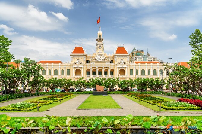 Historical Walking Tour of Saigon - The People’s Committee Building and Nguyen Hue Street