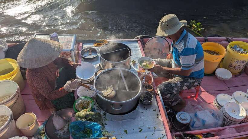 Ho Chi Minh: 1-Day Mekong Delta Tour-Floating Market & Islet - Cai Rang Floating Market at sunrise