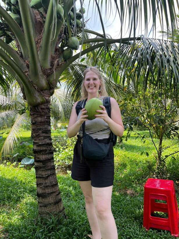 Ho Chi Minh: 1-Day Mekong Delta Tour-Floating Market & Islet - From rice vermicelli to fresh pineapple