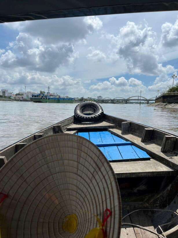 Ho Chi Minh: 1-Day Mekong Delta Tour-Floating Market & Islet - Fruit gardens, monkey bridges, and local snacks