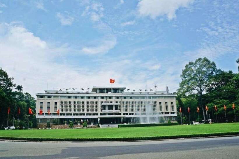 Ho Chi Minh 1 Day Private Tour from Phu My Seaport - Vietnamese lunch from 12:30 to 1:30