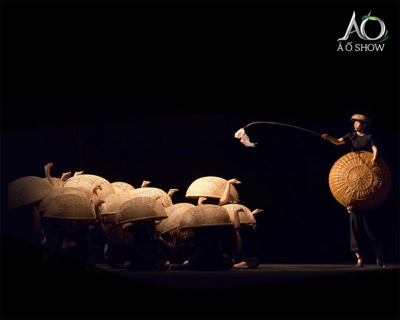 Ho Chi Minh: A O Show Bamboo Circus at Saigon Opera House - Choosing seats and keeping your party together