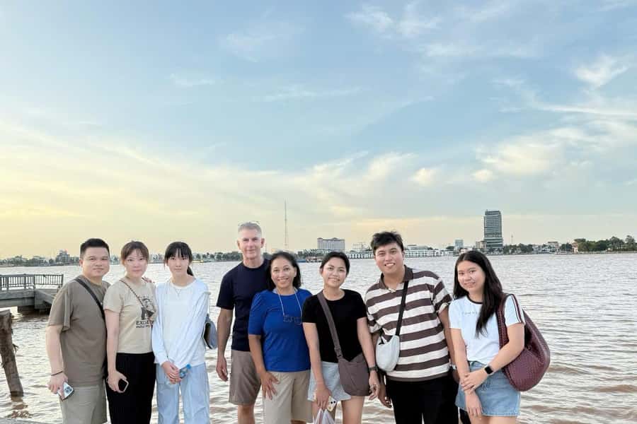 Ho Chi Minh: Adventurous Mekong Delta Full Day Tour - Vinh Trang Pagoda before the boats