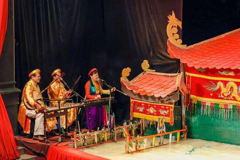 Ho Chi Minh: Authentic Vietnamese Dinner & Water Puppet Show - The Golden Dragon Water Puppet Theater