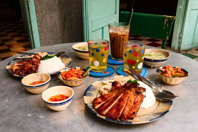 Ho Chi Minh Best Walking Tour: Food, Coffee & History - Thich Quang Duc Monument and the difficult history of 1963
