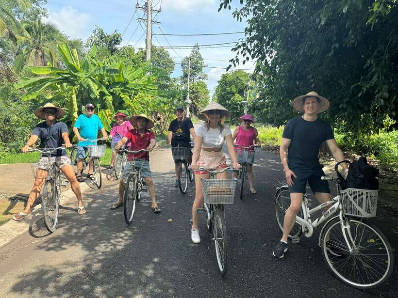 Ho Chi Minh City: 2-Day Bike & Kayak Mekong Delta Tour - Cooking, barbecue, and a very generous table
