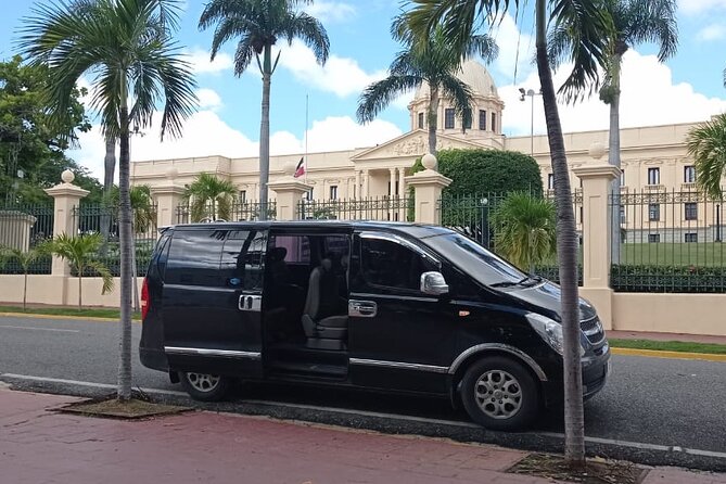 Ho Chi Minh City Airport (SGN) to Ho Chi Minh hotels - Arrival Private Transfer - A calmer way out of Ho Chi Minh City Airport