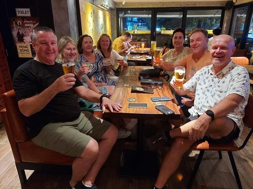 Ho Chi Minh City Craft Beer Tour: Saigon Snacks & Night Ride - What the guide adds between drinks