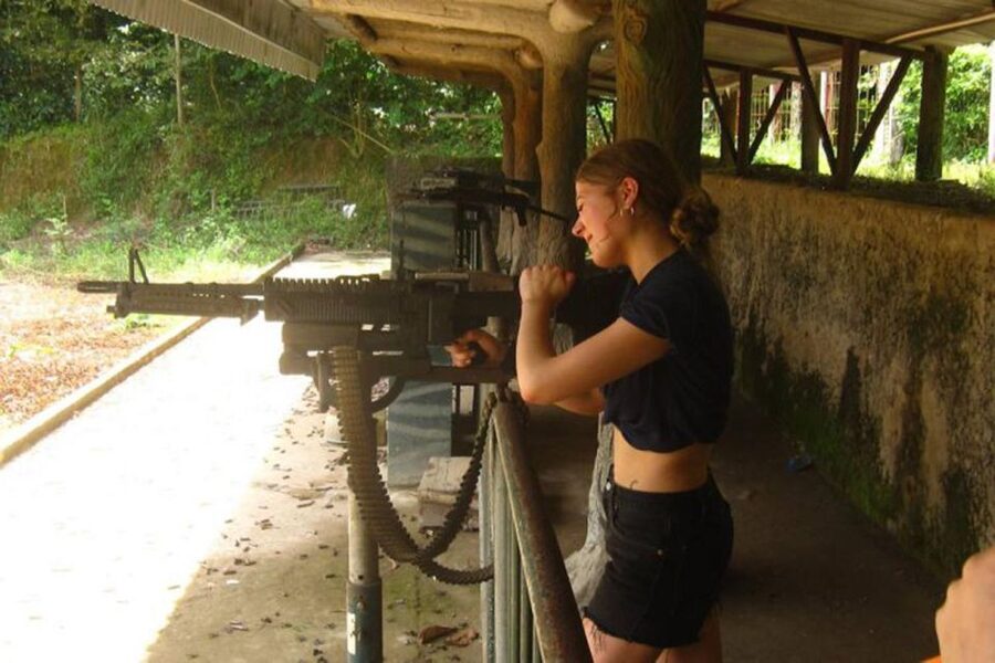 Ho Chi Minh City: Cu Chi Tunnels and Gun Shooting Experience - The hand-painted lacquer workshop