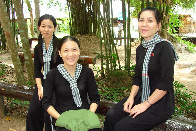 Ho Chi Minh City Cu Chi Tunnels Full Day Tour with Local Lunch - Inside the Cu Chi Tunnels