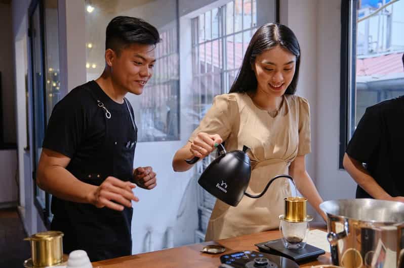 Ho Chi Minh City: Fun and Easy Coffee Workshop for Beginners - Starting with roasted beans and the phin filter