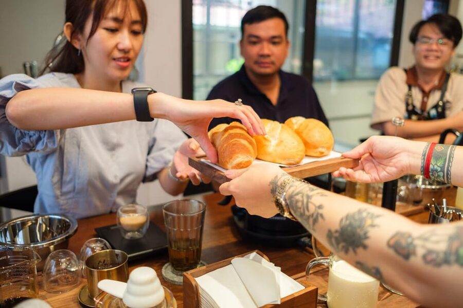 Ho Chi Minh City: Fun and Easy Coffee Workshop for Beginners - The instructors and teaching style