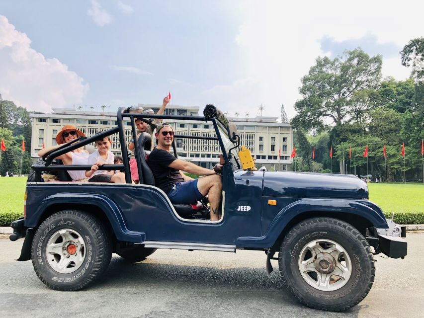 Ho Chi Minh City: Guided Private Tour by Open Air Jeep - Ben Thanh Market and the art of saying no