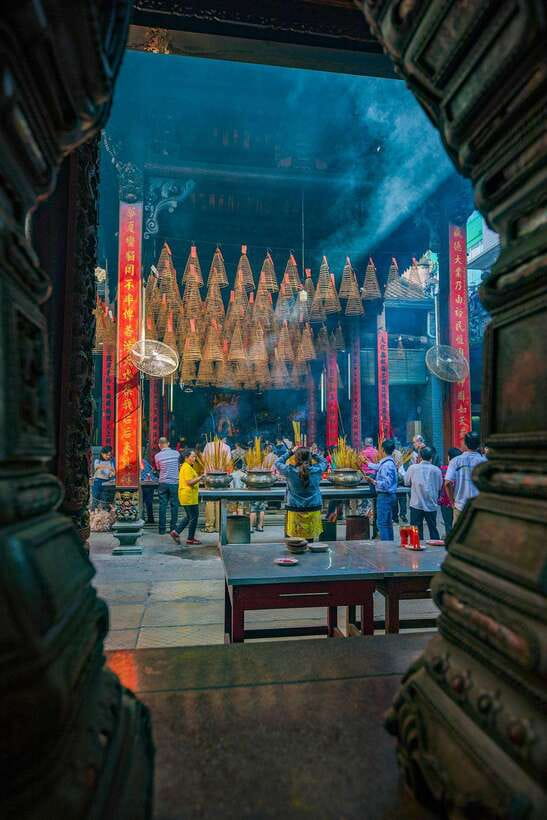 Ho Chi Minh City: Half-day Cyclo Journey Through Chinatown - Chinatown by cyclo, with the city moving around you