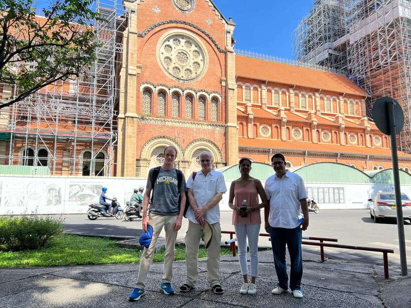 Ho Chi Minh: City Highlights Guided Walking Tour - How the guides shape the experience