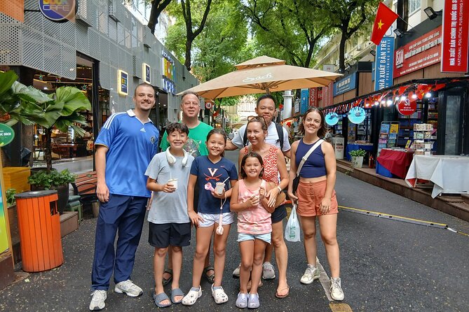 Ho Chi Minh City: Highlights & Hidden Gems - Free Walking Tour - Meeting at Bitexco and reading the Saigon River