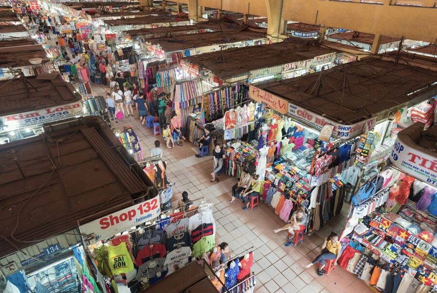 Ho Chi Minh City: History Museum and Ben Thanh Market Tour - Ben Thanh Market, 30 minutes of city life
