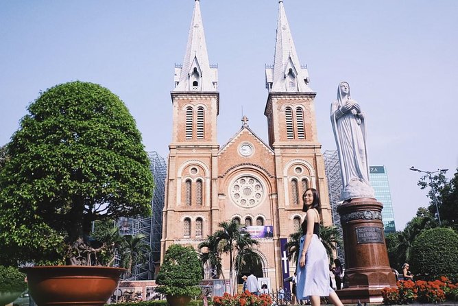 ️ Ho Chi Minh City Instagram Tour: Hidden Gems (Private & All-Inclusive) - What you may see from the vehicle