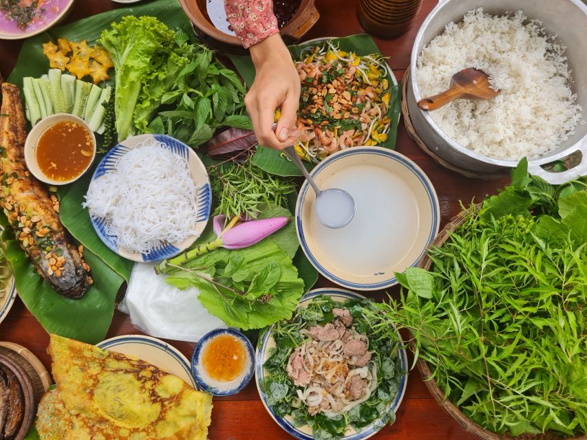 Ho Chi Minh City: Mekong Delta Day Trip with Lunch & Drinks - Hammock time before the city ride