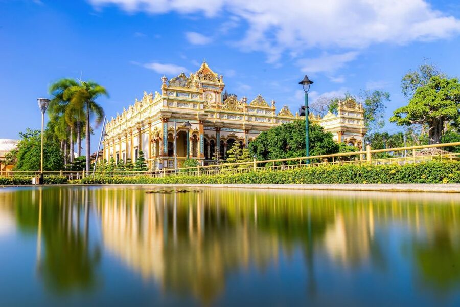 Ho Chi Minh City: Mekong River Delta Day Trip with Boat Trip - Leaving Saigon for the Mekong Delta