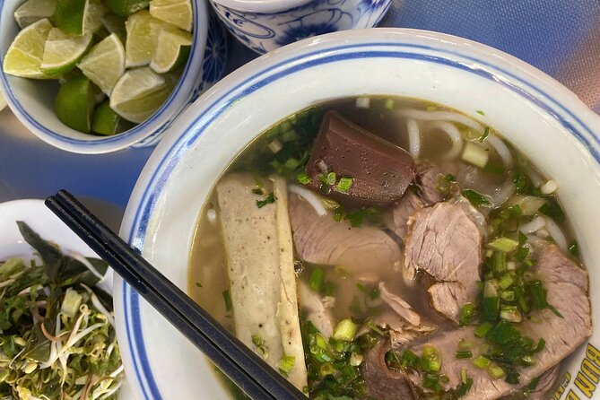 Ho Chi Minh city: Michelin-Recognized Food Tour with Local Expert - A quiet alley and northern-style pho at Phở Minh