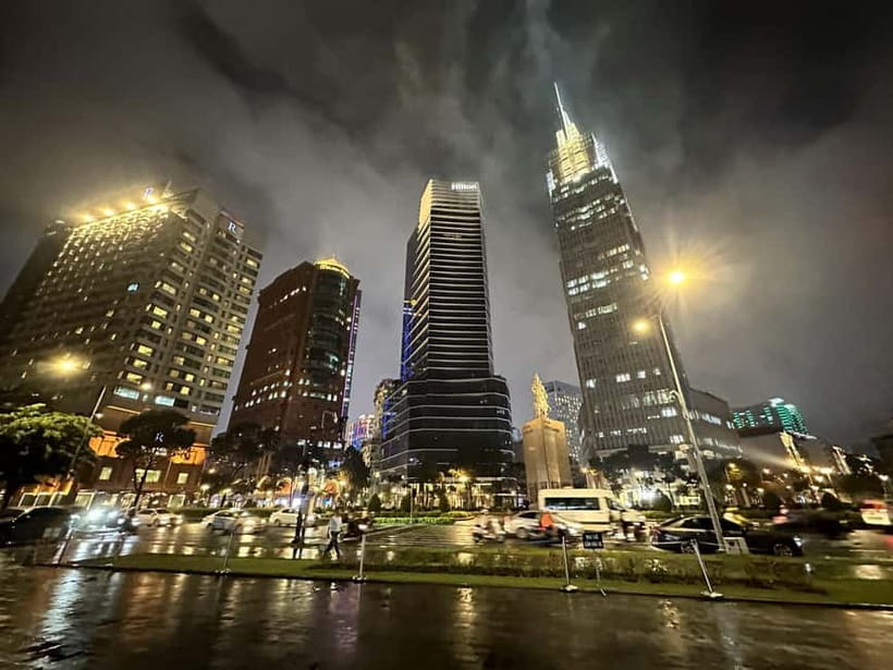 Ho Chi Minh City: Night Walking Tour with Hidden Gem Stop - Bùi Viện, Saigon’s loud late-night corridor