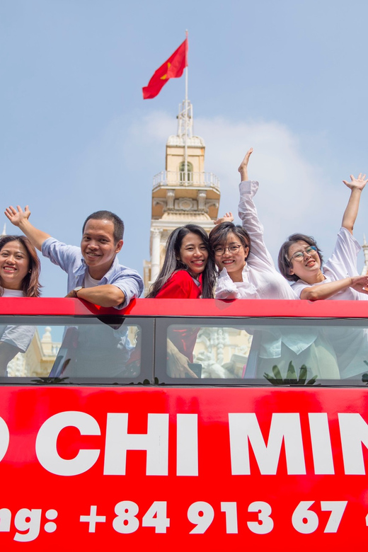 Ho Chi Minh City: Panoramic City Bus Tour - Ben Thanh Market and the old commercial quarters