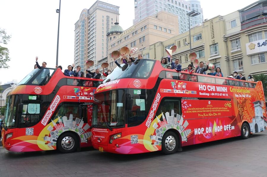 Ho Chi Minh City: Panoramic City Bus Tour - Boarding at the Central Post Office