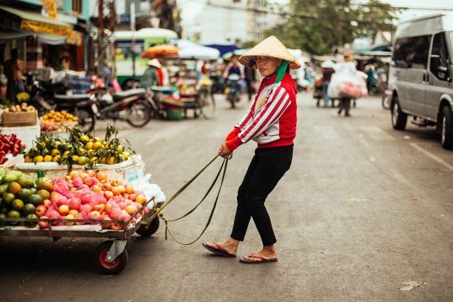 Ho Chi Minh City: Private City Tour Off the Beaten Track - Meeting at Ben Thanh Market, then leaving the center