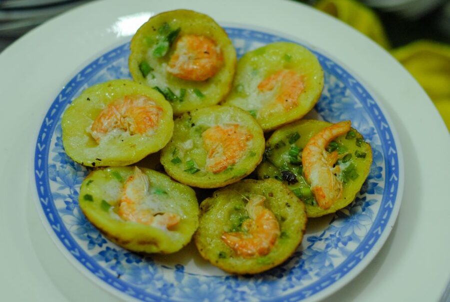 Ho Chi Minh City: Private Street Food Evening Walking Tour - Practical details that affect your evening