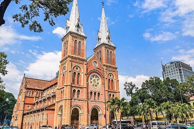 Ho Chi Minh City Private Tour Full Day - War Remnants Museum and difficult history