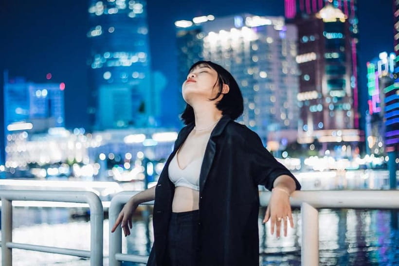 Ho Chi Minh City: Professional Portrait Photography Session - How the photographer helps you look natural