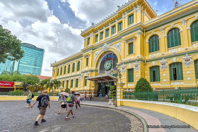Ho Chi Minh City Saigon and Cu Chi Tunnels Private Tour Full Day - Reunification Palace and the end of the city tour