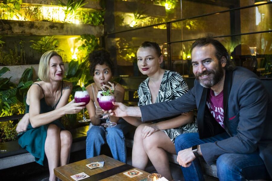 Ho Chi Minh City: Secret Cocktail Experience - Walking through District 1 after dark